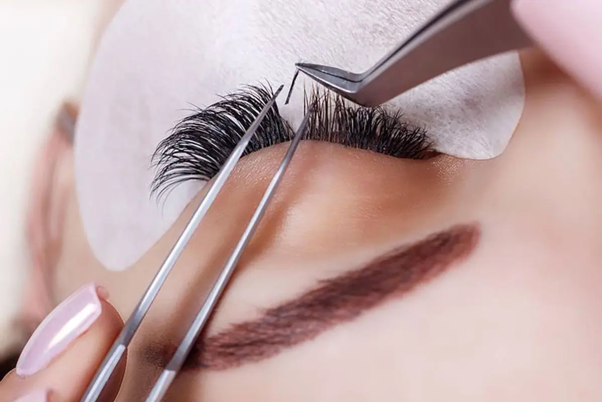 هزینه کاشت مژه سال 1404