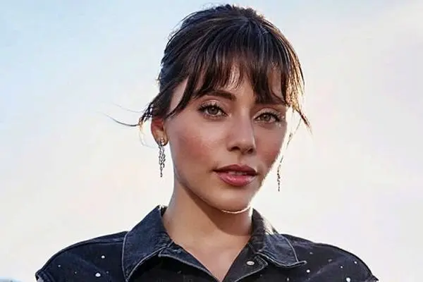 لندنی‌ها مجذوب پاییزانه‌های ستاره «شربت ذغال‌اخته» شدند (تصاویر)