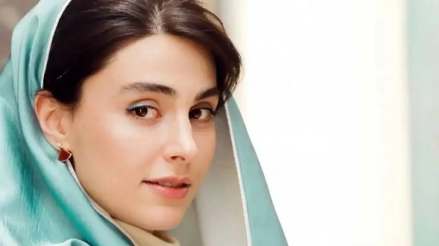 تیپ فرانسوی لاله مرزبان در 28 سالگی؛ عکسی که اینترنت را منفجر کرد!