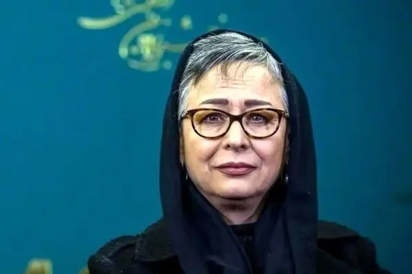 عکس نایاب از آزیتا حاجیان وقتی خیلی کم سن و سال بود ! / ملیکا ماشاالله چه توپولم هست !