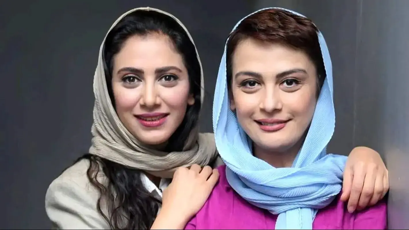 مارال و مونا فرجاد در آغوش پدر؛ عکسی غمگین از دلتنگی برای مادرش !
