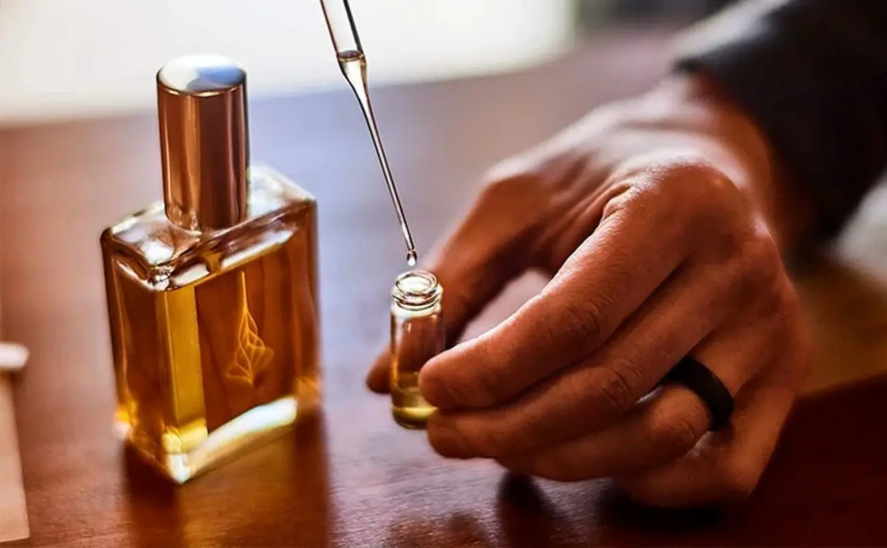 هدیه شاهان؛ عطر‌سازان عمانی رایحه باستانی کندر را زنده می‌کنند