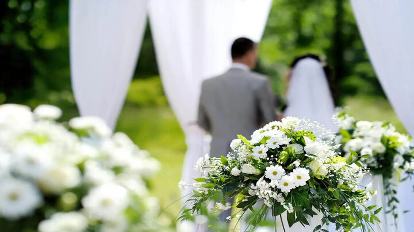 تکلیف برگزاری عروسی در جنگ / دستور لغو اجباری مراسمات صادر می‌شود؟