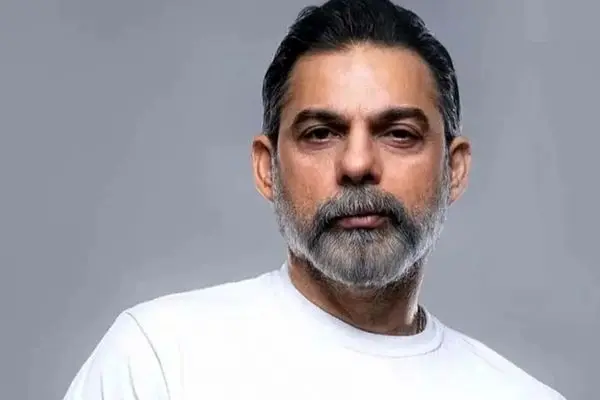 عصبانیت پیمان معادی با طعنه به دلار: میانگین روزی یک «برادران لیلا» می‌سازم!