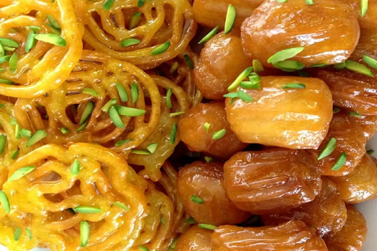 طرز تهیه زولبیا و بامیه خانگی مخصوص سفره افطار + فیلم