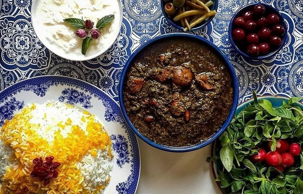 طرز تهیه خورش قرمه سبزی با گوشت قلقلی، جدید و خوشمزه