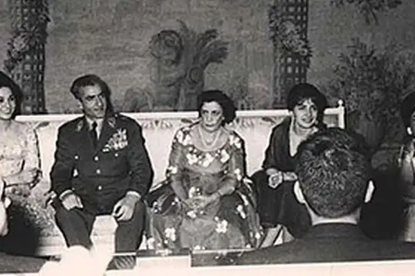 تاج‌الملوک، همسر رضاخان که در اوج پیری هم ملکه لاکچری بود!