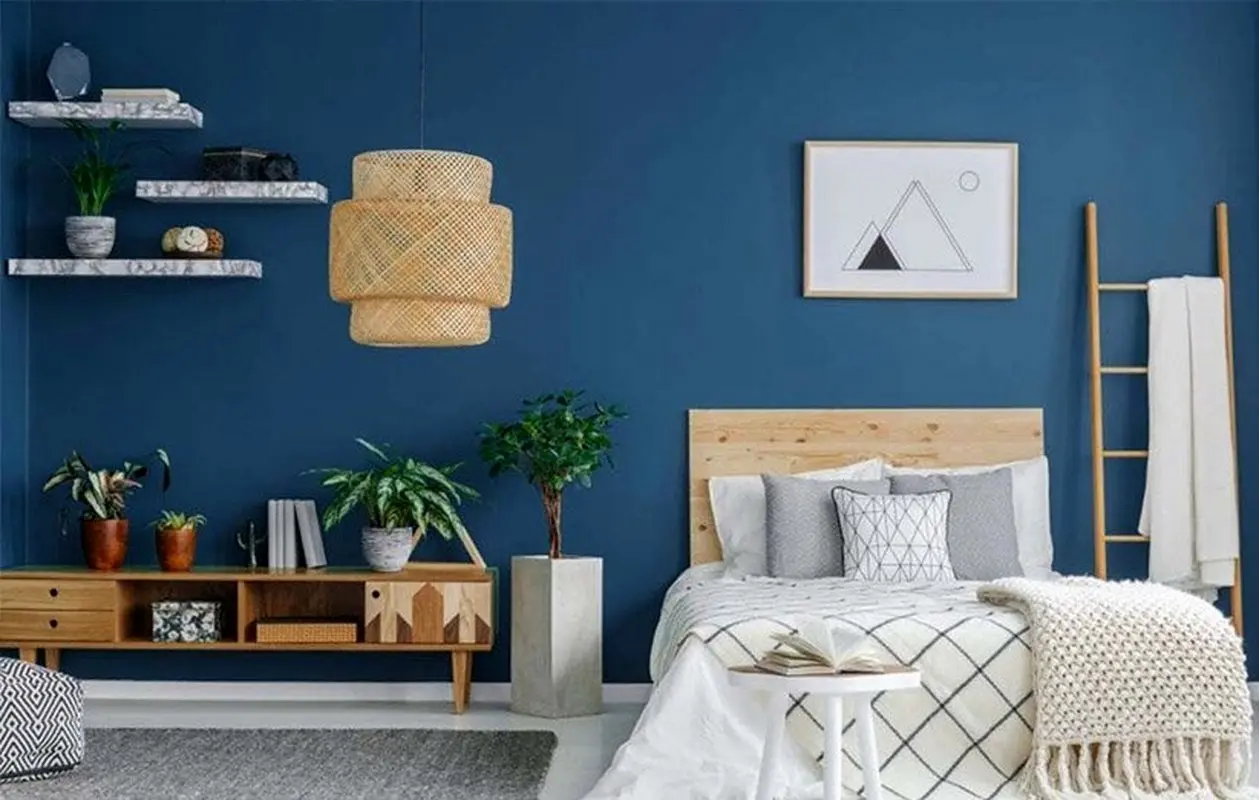 20 ایده هوشمندانه برای بزرگتر جلوه دادن اتاق خواب (ویدئو)