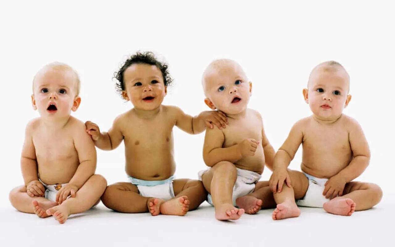 نشانههای تأخیر در رشد نوزاد (ویدئو)