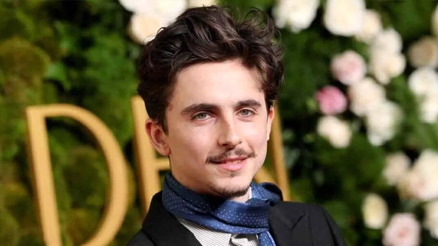 پسر نازک نارنجی اینگونه سبک جدیدی از مد مردانه ارائه داد!