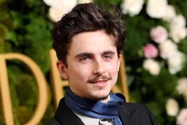 پسر نازک نارنجی اینگونه سبک جدیدی از مد مردانه ارائه داد!