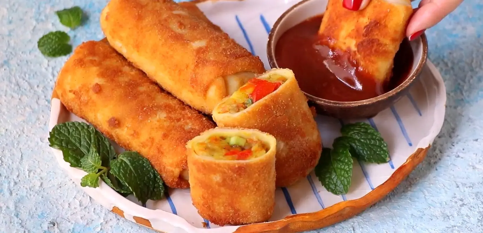 دستور تهیه کرپ سبزیجات سوخاری/ یک جایگزین خوشمزه برای سمبوسه + ویدئو