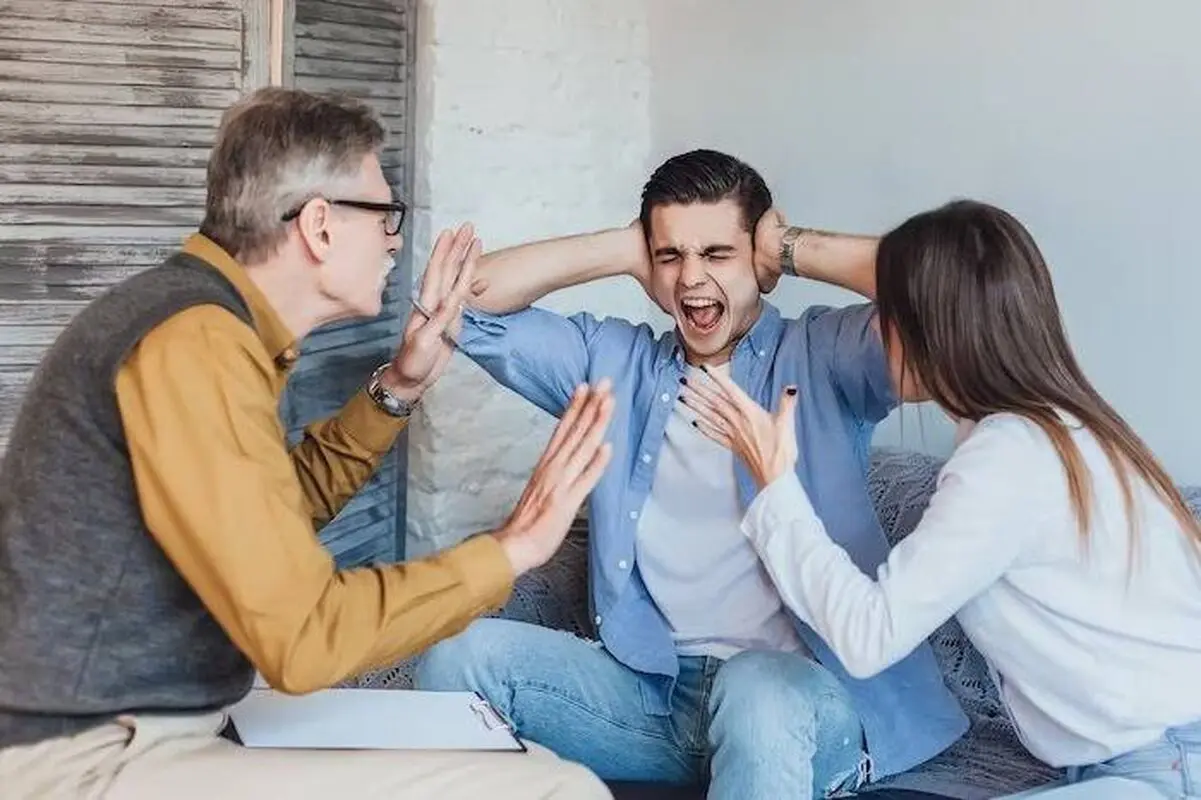چگونه یک نوجوان موفق تربیت کنیم؟/ از گفتن این جملات بپرهیزید 