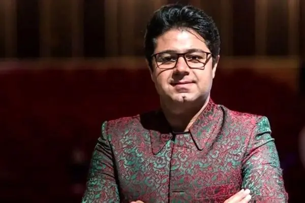 از کودکی پدر تا امروز؛ شباهت عجیب دختر خواننده معروف شوکه تان می کند+ عکس ها 