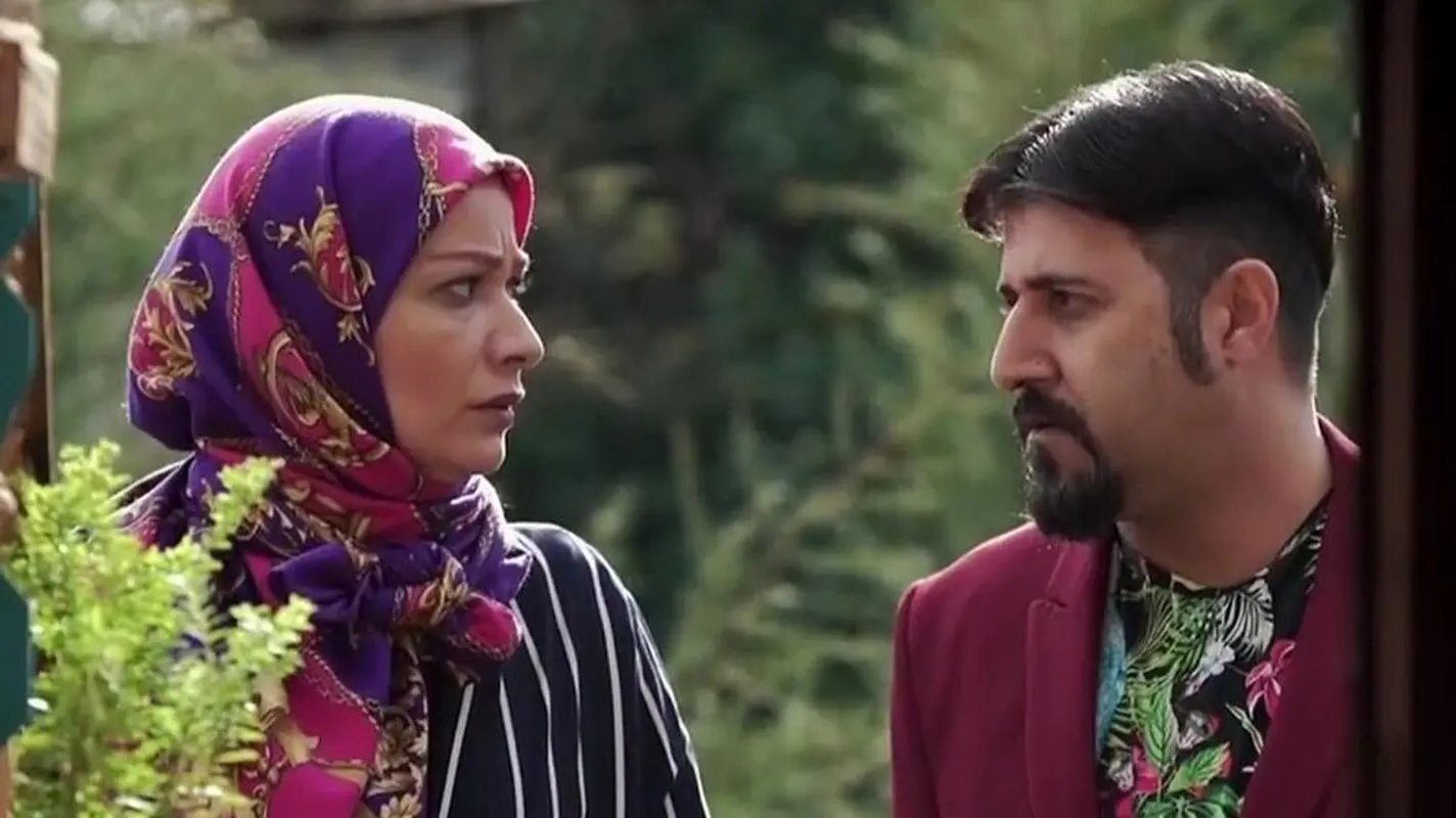 ملاقات غیرمنتظره رحمت سریال پایتخت با نامزد سال‌های دورش!