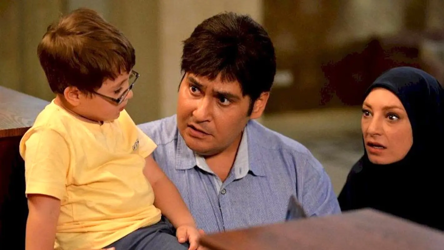 عکس کم‌یاب کودکی رضا داوودنژاد در آغوش فریماه فرجامی