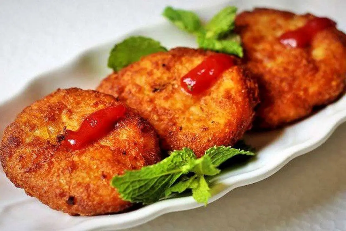 طرز تهیه کوکو مرغ برای مدرسه، دانشگاه و سرکار/یک غذای ساده و خوشمزه