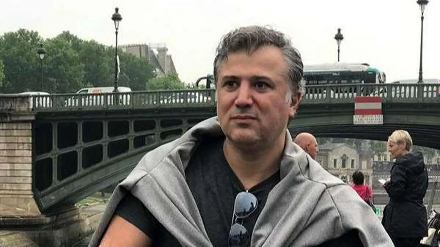 عکس کودکی و نوجوانی خواننده معروف ایرانی + عکس دختر زیبایش 