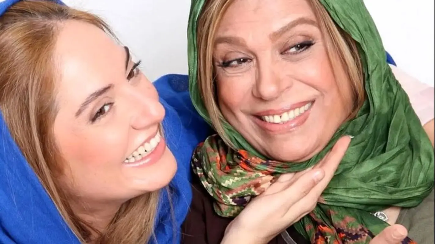 ارتباط خیلی صمیمی بین گوهر خیراندیش و مجری زن روز / مهناز از گذشته هم زیبا بود !