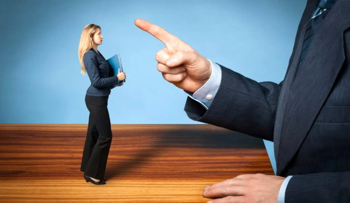 با این نشانه ها مطمئن شوید رئیس و مدیر شما نمیخواهد پیشرفت کنید!