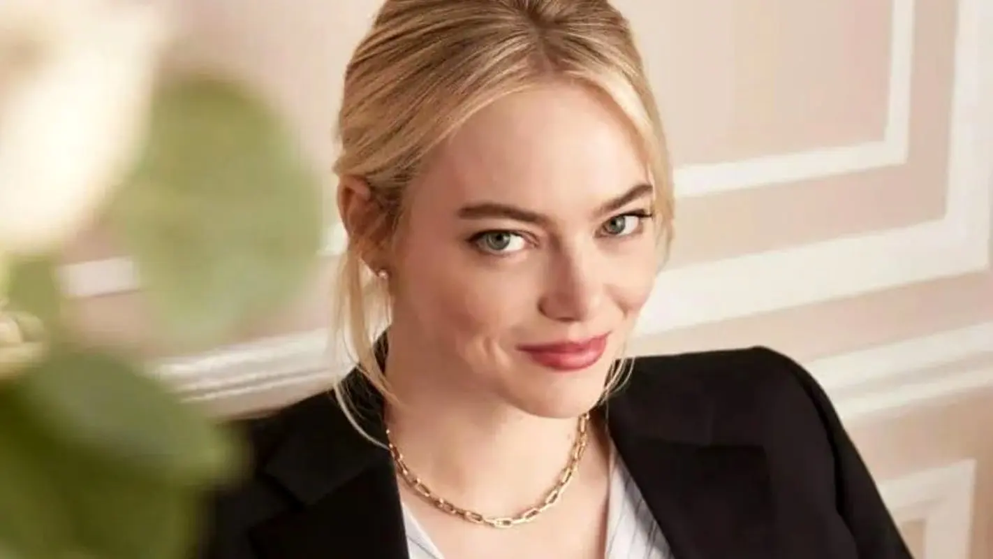 زیباترین زن جهان را قبل از عمل های زیبایی اش ببینید! (عکس)