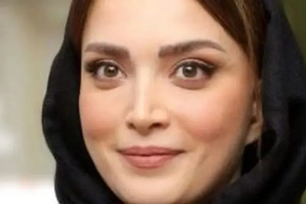 عکس دسته جمعی بهنوش طباطبایی با پیام عاشقانه به فرزندان زیبایش!