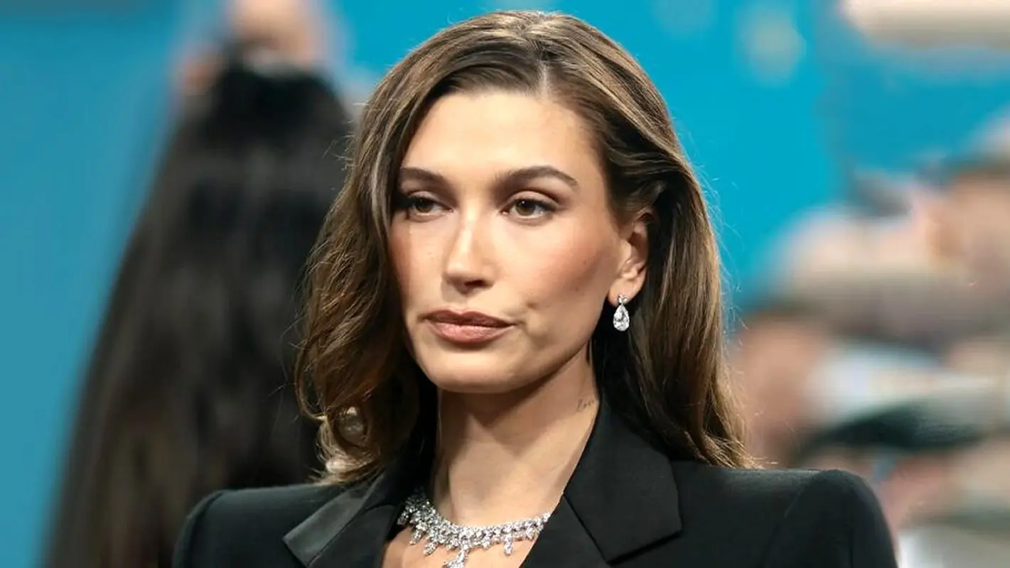 هیلی بیبر چه چیزی را مد کرد؟ / پرتاب به آسمان با کمک شهرت شوهر عزیز!