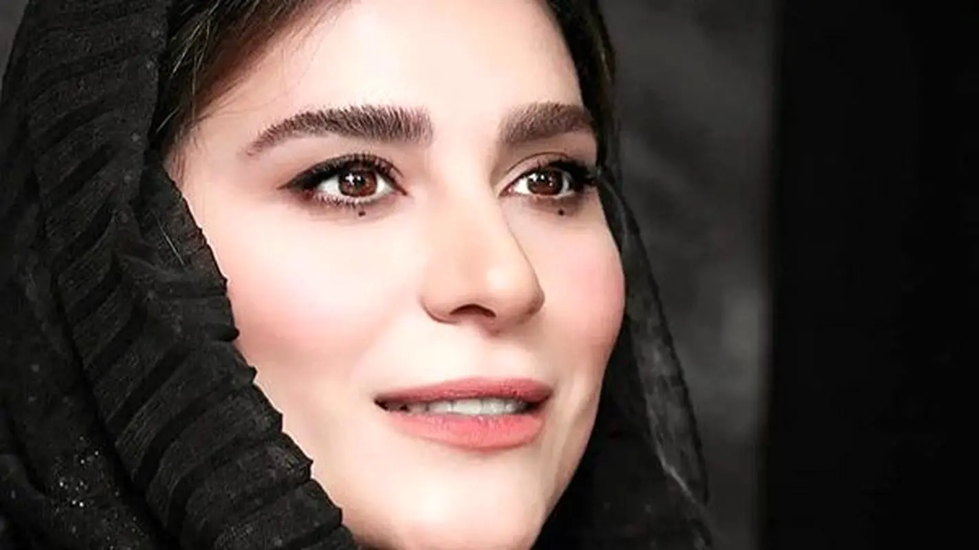 عروس بی‌همتای سینمای ایران: عکس کمیاب از آرایش ساده اما چشم‌نواز سحر دولتشاهی