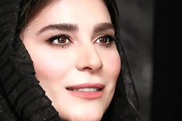 عروس بی‌همتای سینمای ایران: عکس کمیاب از آرایش ساده اما چشم‌نواز سحر دولتشاهی