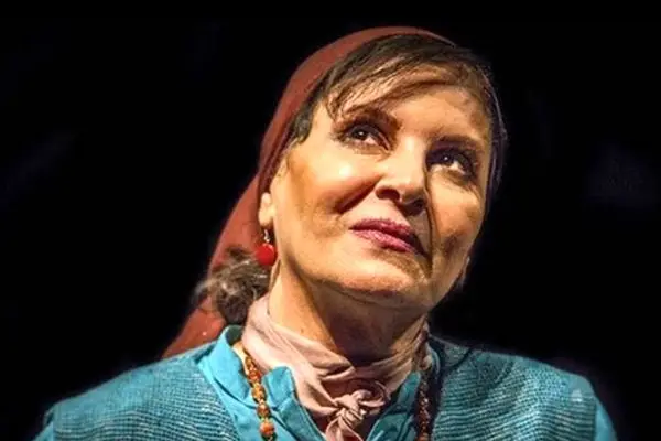 گلچهره آنام با لباس عروسی خبرساز شد/ ارتباط عجیب با رضا بابک!