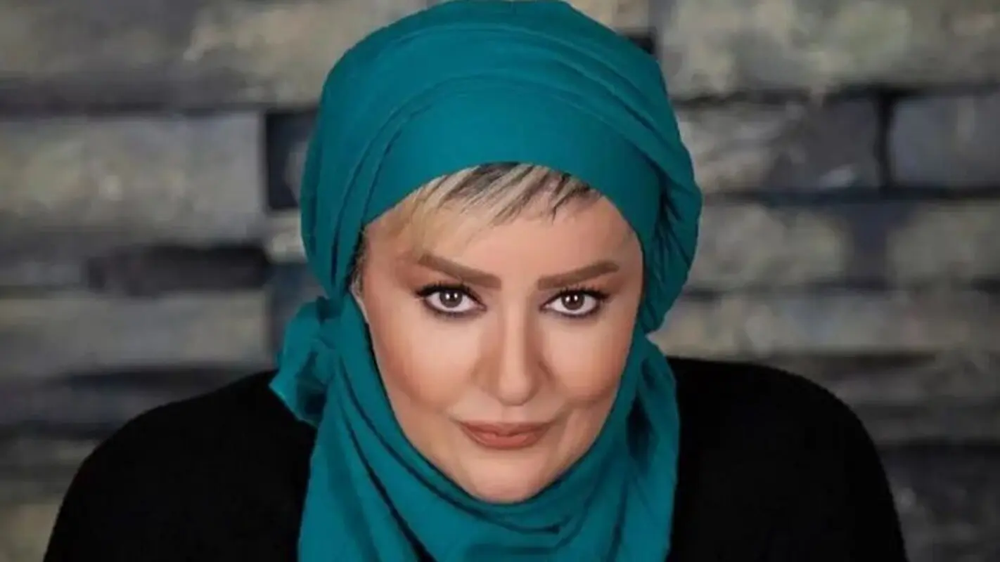 عکس جدید نعیمه نظام‌دوست با اکسسوری‌های طلایی که شبیه بازیگران هالیوود شده!