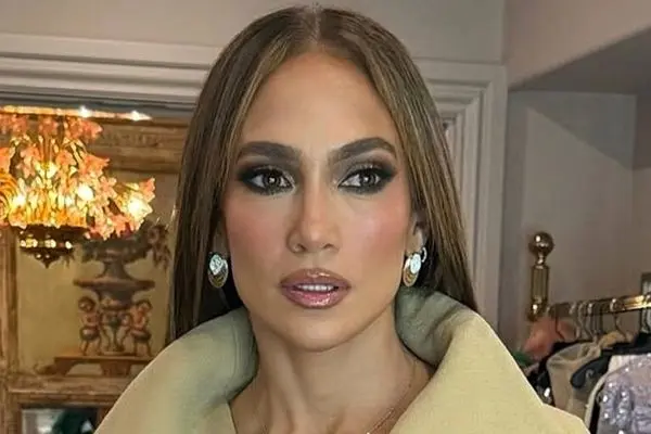 یک بار هم استایل ساده از جی لو ببینید! (عکس)