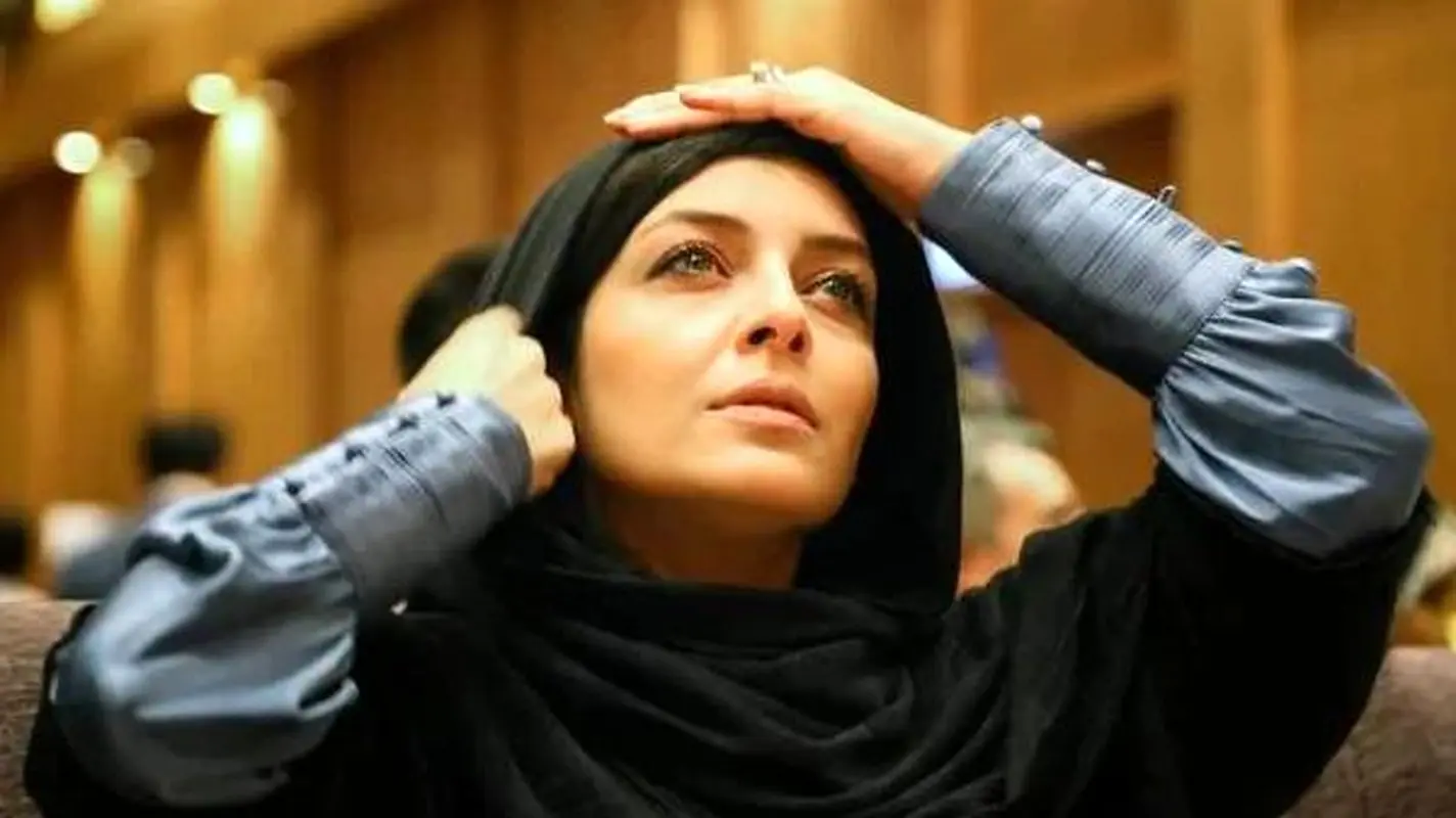 عکس خیره کننده از مراسم عروسی ساره بیات / لباسی پوشیده اما لاکچری !