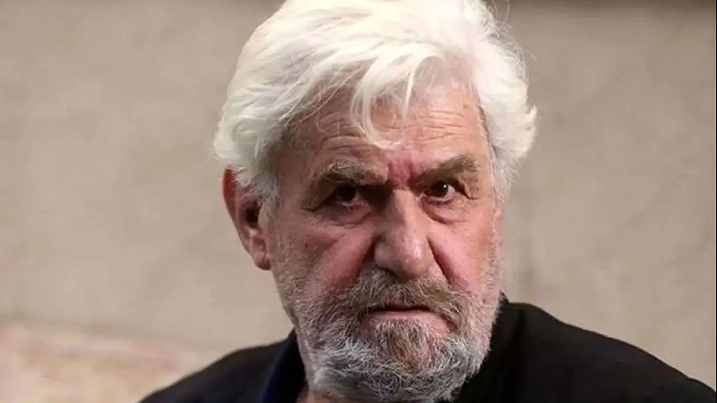 رازهای چهرۀ عنایت بخشی در سومین فیلمش در 26 سالگی + عکس