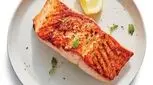 طرز تهیه فیله ماهی سالمون با سبزیجات در فر!