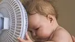 تفاوت گرمازدگی و تب در کودکان؛ از کجا بفهمیم کودک تب دارد یا گرمازده شده؟