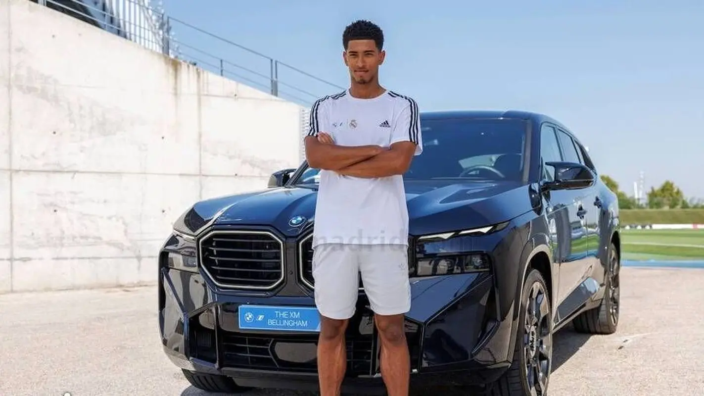 ویژگی فوق العاده اتومبیل این فوتبالیست چیست؟ (عکس)