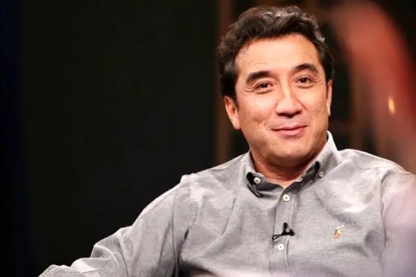 وفاداری عجیب خداداد عزیزی به پرادوی مدل 2008!