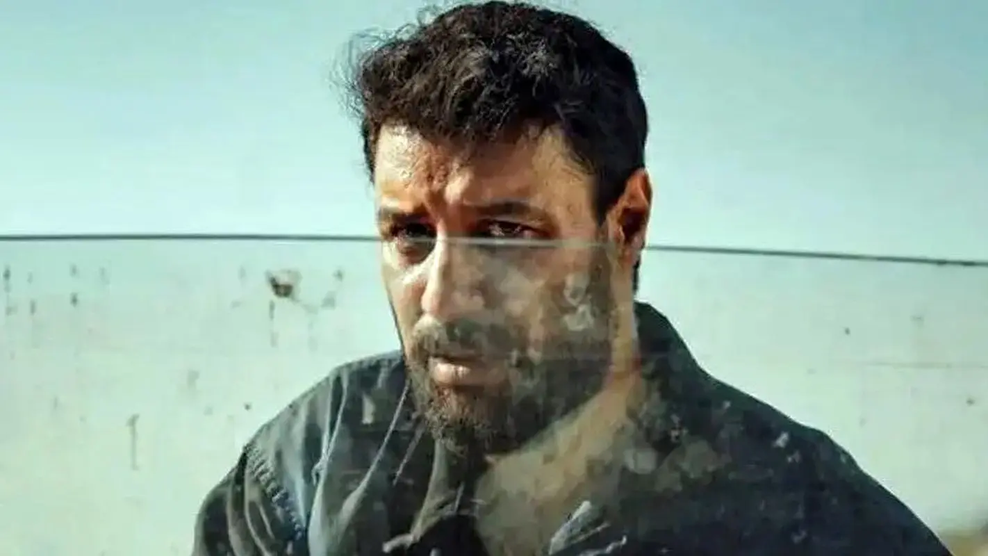 تصاویر لو رفته از دامادی جواد عزتی، ستاره سریال وحشی + بیوگرافی کامل