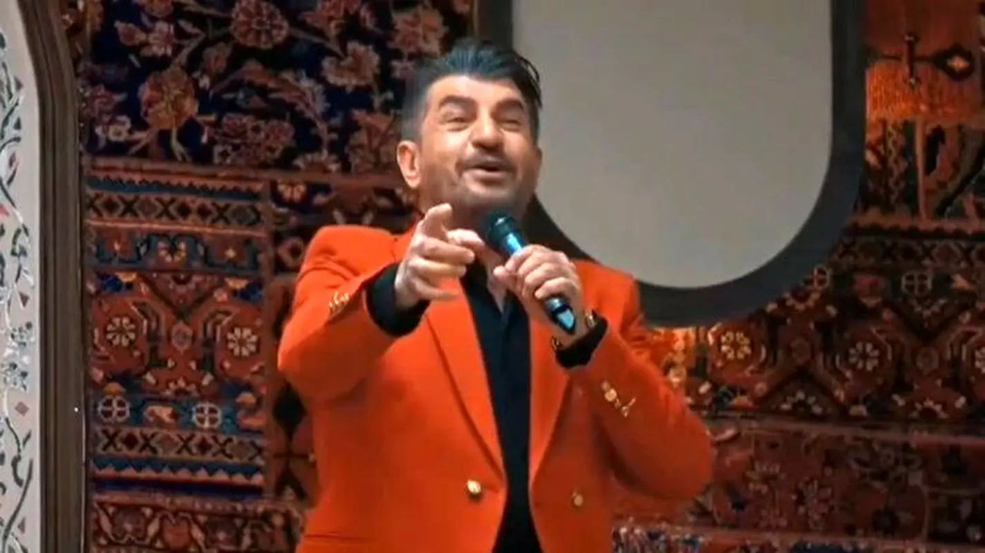 سورپرایز عجیب محمود شهریاری در عروسی نعیمه نظام‌دوست!