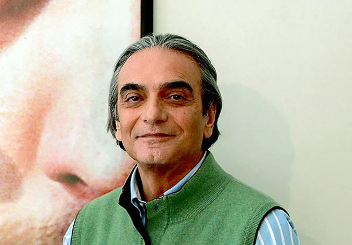 استوری‌های ای وای و تسلیت سلبریتی‌ها، اما بی‌اعتنایی در مراسم خاکسپاری همایون ارشادی!