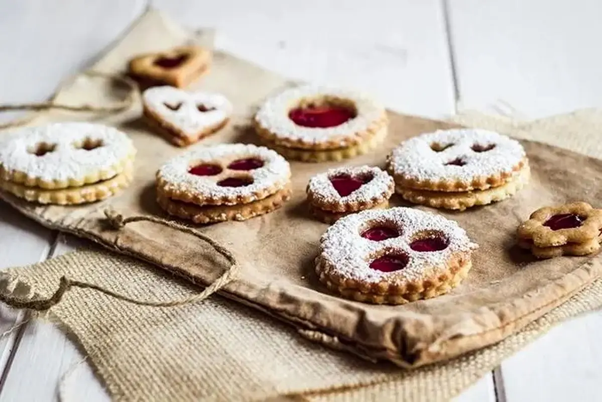 طرز تهیه کوکی لینزر، یک ایده عالی برای ولنتاین