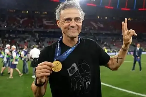 مردی که غم را پشت سر گذاشت و در 2025 باز هم بی رقیب شد (عکس)