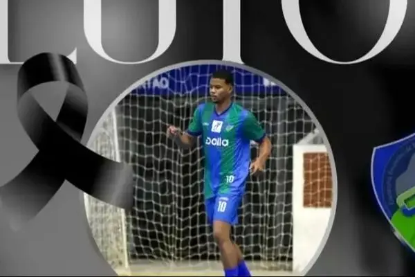 مرگ دردناک یک فوتسالیست به دلیل سقوط از پشت بام!