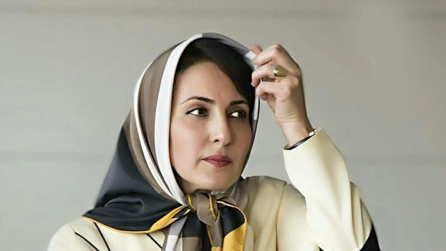 عکس دیده نشده از شباهت عجیب فاطمه گودرزی به پدرش، توران لحظه گرگ و میش!