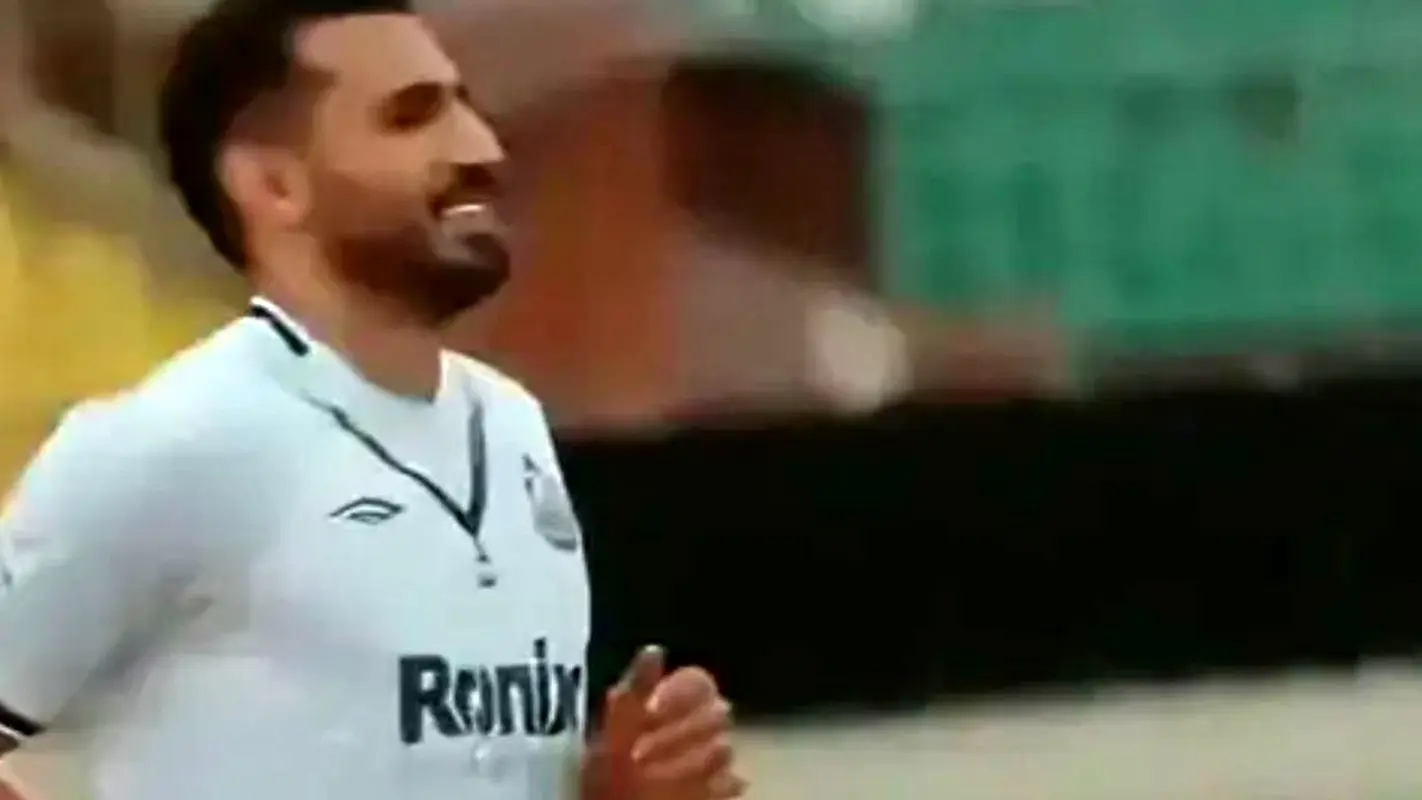 بازیکنی که فیلم عروسی اش پخش شده بود به زندگی عادی ادامه می دهد (عکس)