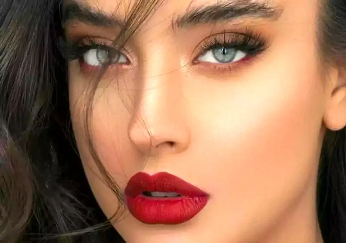 3 روش خانگی برای برجسته کردن لب/برجسته کردن لب ها بدون ژل و تزریق!