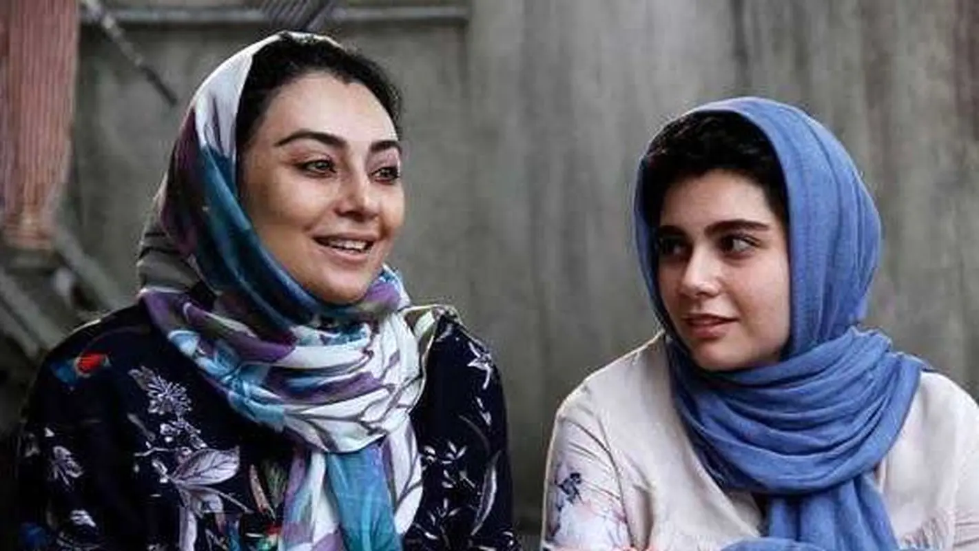 تیپ پرسر و صدای سانای امیرآبادی بازیگر دهه هشتادی با موهای بلوند/ از نیسان آبی تا شهرت  !