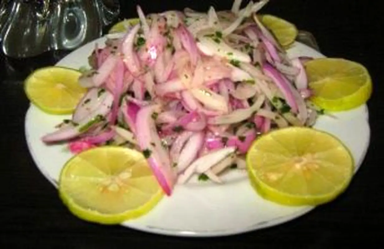 طرز تهیه پیاز سماقی، خوشمزه ترین چاشنی غذا