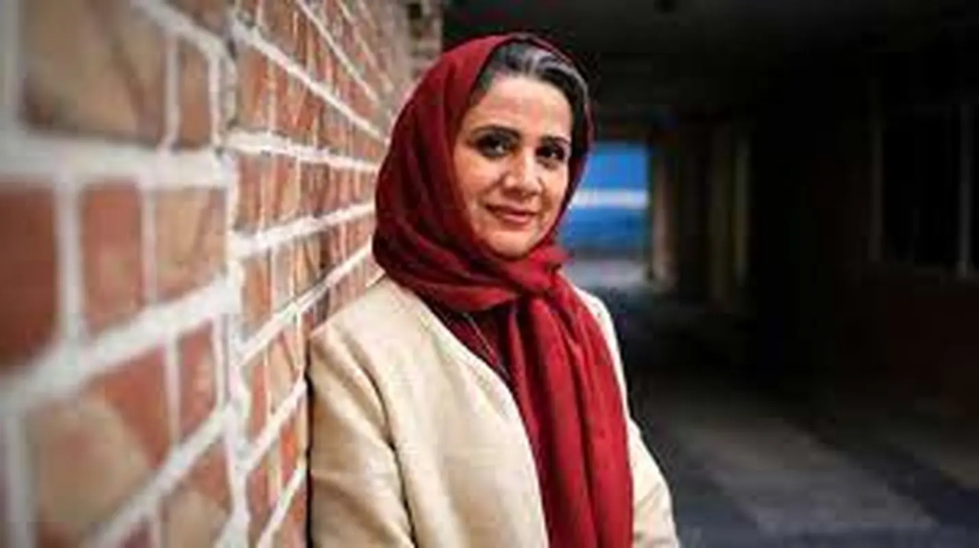 فلورا سام بازیگر سرشناس ایرانی کیست ؟! + عکس و بیوگرافی